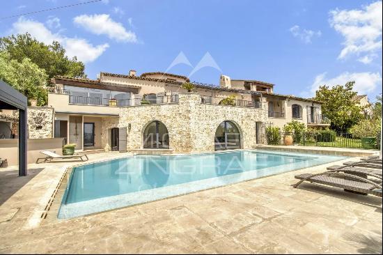 Mougins - Renovated villa with open views of the hills and sea - 5 bedrooms