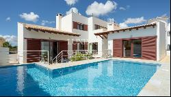 Fantastic 5-bedroom villa with pool for sale in Lagos, Algarve