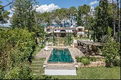 Mougins - Exceptional property in a residential domain