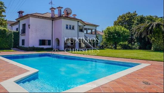 Five bedroom villa with garden and pool, for sale, Famalico, Portugal