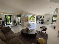 Close to Cannes - Juan-les-Pins - Modern villa close to the beach