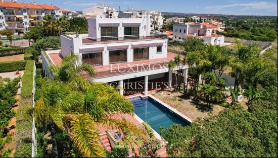 Fantastic detached 3-bedroom villa for sale in Tavira, Algarve