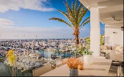 State-of-the-art refurbished duplex penthouse with spectacular panoramic views of Puerto 