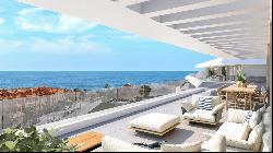 Modern new construction penthouse with stunning sea views in Estepona