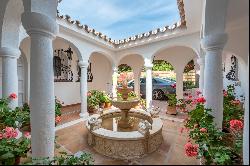 Traditional Andalusian family villa in Rocio de Nagules, Golden Mile