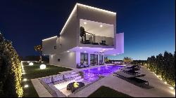 Modern Marvel near the sea - Pula