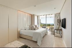 Charming and luxurious apartment with amazing sea views in Palo Alto, Ojén