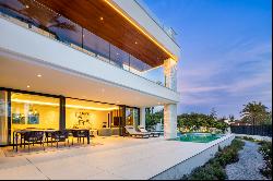 Impressive designer villa in Reserva del Chaparral, Mijas