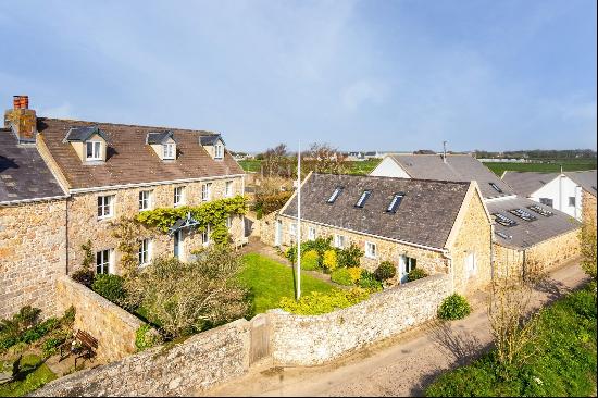 Beautiful Two Generation Equestrian Property