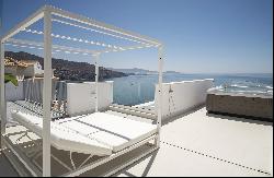 Impressive sky villa with views of the cliffs of Almuñécar