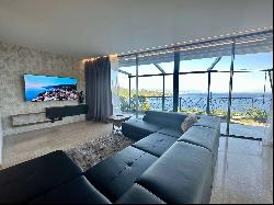 Modern duplex apartment with unobstructed sea view