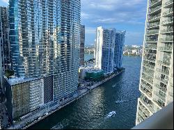 475 Brickell Ave 2915