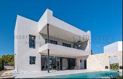 Beautiful villa in Puig den Ros with sea views near beach club