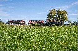 Neubau: Mittelhaus mit Garten in traumhafter Lage