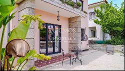 Four bedroom detached house with garden, for sale in Porto, Portugal