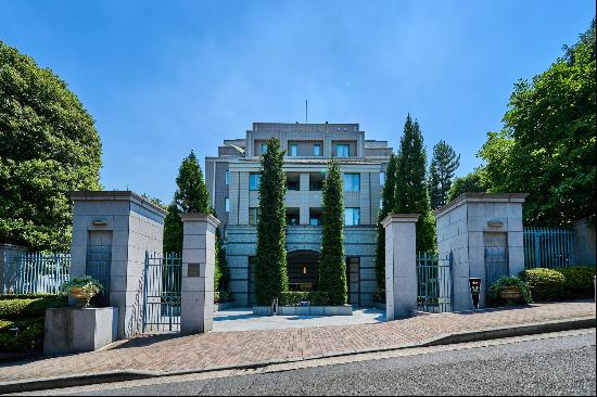 AZABU KASUMI-CHO PARK MANSION