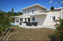 Valbonne - Splendid Villa Near the Village