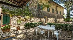 Chianti Classico Mansion with supreme vineyards, Siena–Tuscany