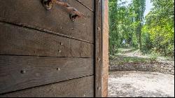 Stone Tower House with farmstead near Perugia - Umbria