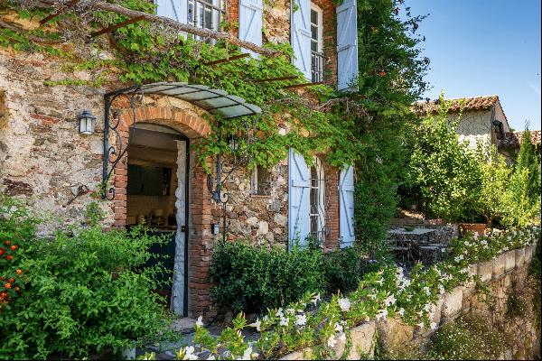 A Charming and Characterful Oasis in Grimaud - Exceptional Provençal Villa