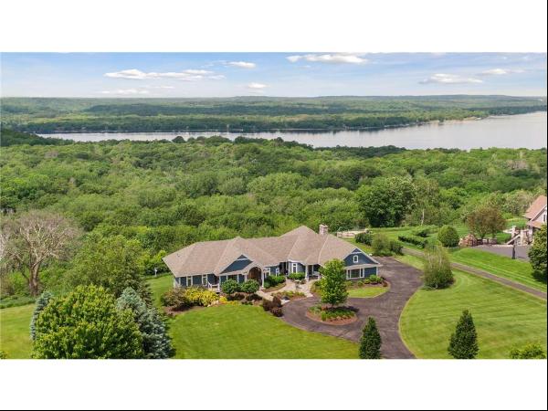 264 Saint Annes Parkway, Hudson, WI, 54016, USA