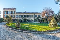 Magnificent exclusive property with park near Milan