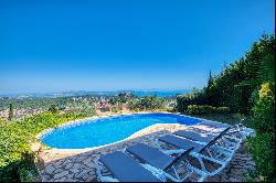 Mediterranean house in the village with the best views of Begur