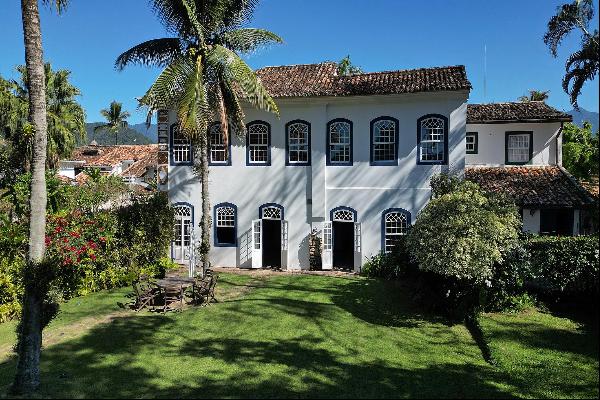 Stunning residence in the Historic Center with three restored mansions