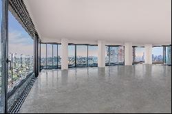 Apartment with park views in a coveted condominium with full amenities and speci