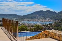 Impressive finca with harbour views for sale in Puerto de Andrai, Andratx 07157