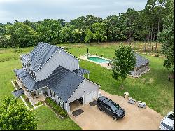 COUNTRY HOME FOR SALE ON 13 ACRES WITH POOL