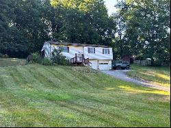 901 Prospect Rd, Connoquenessing Twp PA 16033