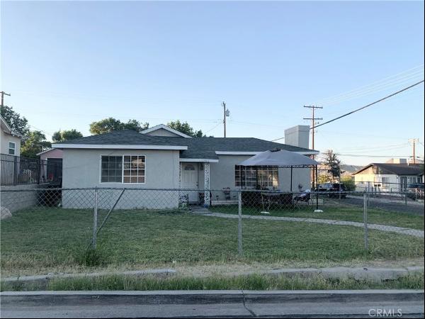 16794 Tracy Street, Victorville CA 92395