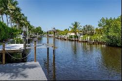 13375 Snook CIR, Naples FL 34114