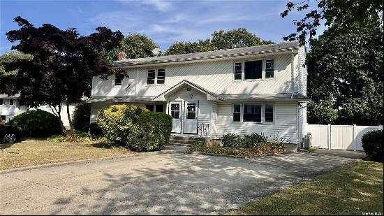 62 Shady Lane, Huntington NY 11743