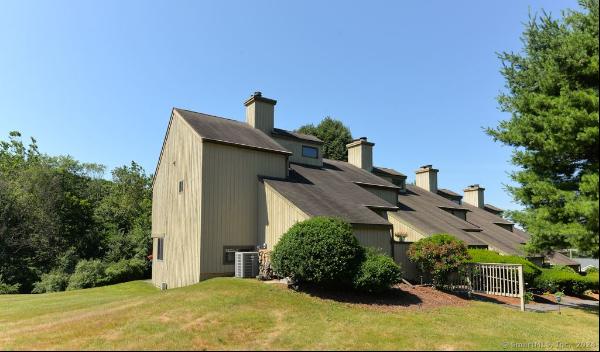 380 Old Waterbury Road #13, Southbury CT 06488