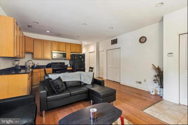 6212 Ridge Avenue Unit E, Philadelphia PA 19128