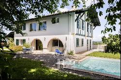 AHETZE, HOUSE OF 214 M² WITH SWIMMING POOL