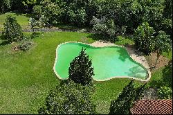 Stunning house in Vale da Boa Esperanca with Burle Marx gardens