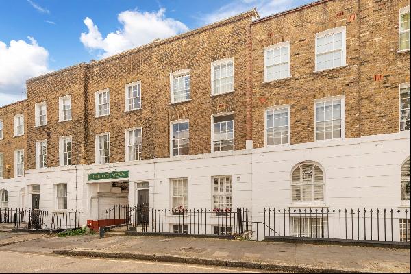 A characterful, one bedroom period conversion in Islington.