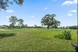 Golf Course Retreat With Screened Lanai Near Amenities