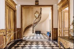 Libourne - Private Mansion - John Taylor