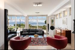 Luxurious development with incomparable views of Lake Geneva!