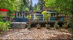 Charming Two Bedroom Home with Detached Artist Studio in Guerneville, CA