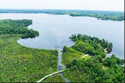 Picturesque Sparrow Lake