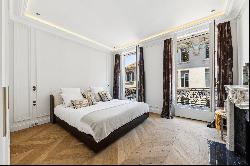 FOR SALE - Elegant apartment - 4 bedrooms - PLACE SAINT-GEORGES - 75009 PARIS