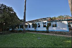 Renovated historic farm in Tres Rios