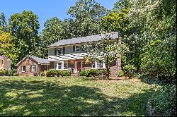 Beautiful Traditional in The Branches of Sandy Springs