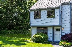 84 Court Way, Brewster MA 02631