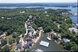 57 Oriole Road, Lake Ozark MO 65049